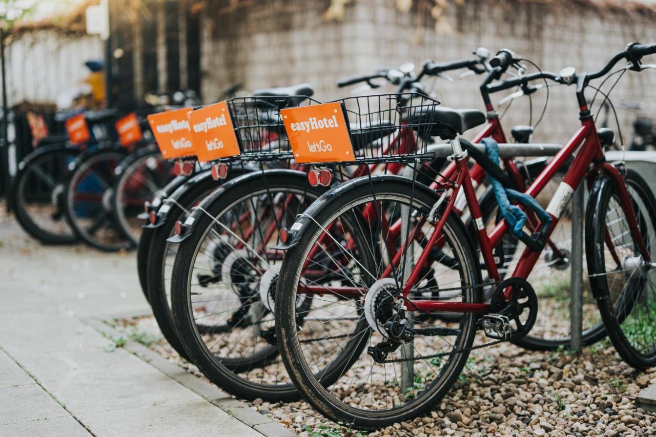 Easyhotel Berlin Hackescher Markt — Photos 3